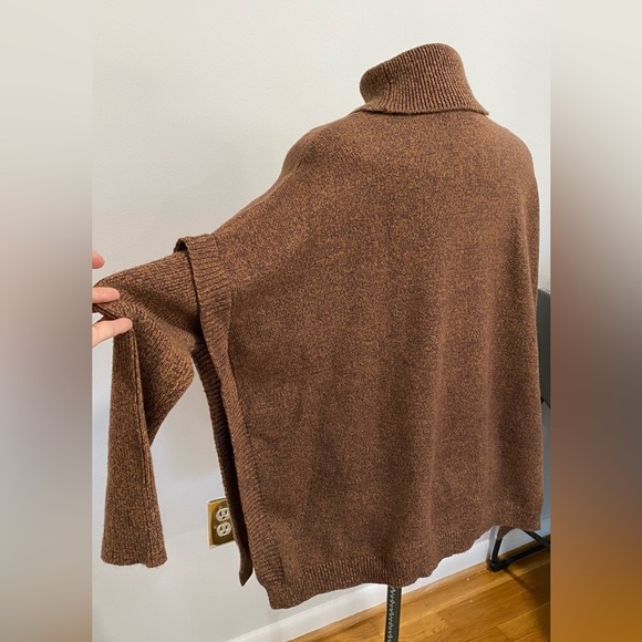 H by Halston Turtleneck Sweater Size Large - Picture 3 of 9